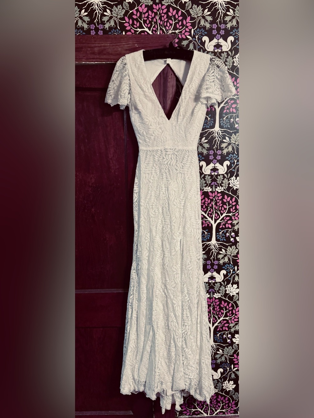 BHLDN/NWT! white lace V-neck wedding gown with flutter sleeves